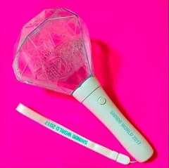 SHINee WORLD 2017 ペンライトのサムネイル