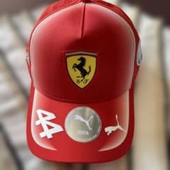 新品タグ付き　PUMA フェラーリ　F1チームキャップのサムネイル