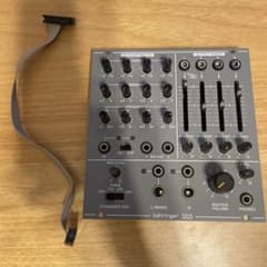 behringer 305 モジュラーシンセ ユーロラック 本体 - メルカリ
