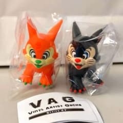 VAG 47 PSYCHO RABBIT ガチャ 黒 オレンジのサムネイル