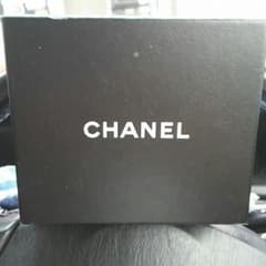 CHANEL2つ折りがま口財布のサムネイル