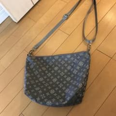 ラシット　ショルダーバックのサムネイル