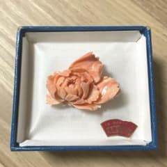 天然珊瑚 牡丹彫刻 ブローチ 帯留 長崎園田真珠製 匿名 ポスト便 天然珊瑚 牡丹彫刻 ブローチ 帯留 長崎園田真珠製 匿名 ポスト便