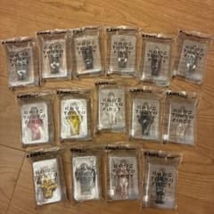 KAWS TOKYO FIRST キーホルダー コンプリートセットのサムネイル