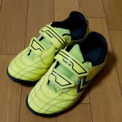わんらん様専用アンブロ　サッカー・トレーングシューズ21.5㎝のサムネイル