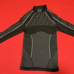 FENDI 長袖ハイネックスキーセーター S/M ブラック FENDI 長袖ハイネックスキーセーター S/M ブラック - メルカリ