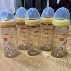 ピジョン 母乳実感 哺乳瓶　プラスチック　5個セットのサムネイル
