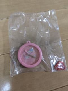 壁掛け時計風キーホルダー　クリップ　キキララ　ピンク　カプセルトイのサムネイル