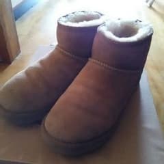 UGG⚫クラシック⚫ムートンブーツのサムネイル
