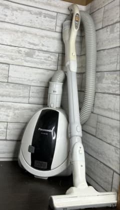 Panasonic 紙パック掃除機 MC-PKL12A-K - メルカリ