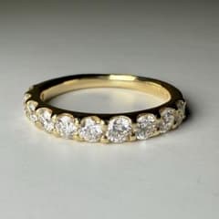 MJC&ODOLLY K18 ハーフエタニティ　ダイヤモンド　リング　7号 MJC&ODOLLY K18 ハーフエタニティ ダイヤモンド リング 7号 - メルカリ