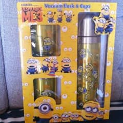 ＊新品•未使用＊大人気ミニオンズ＊水筒ANDカップ×2セットのサムネイル