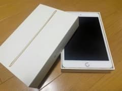 【Rちゃん。さん専用】iPad mini4 16GB　Wi-Fi版のサムネイル