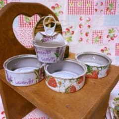 デコパージュ❤️リメイク缶❣️ストロベリー&ラベンダー4缶セット❤️のサムネイル