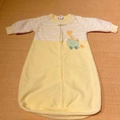 カーターズ　スワドル　おくるみのサムネイル