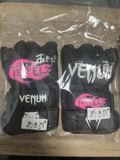 VENUM DEEP JEWELS あきぴ選手 直筆サイン入りグローブ VENUM DEEP JEWELS あきぴ選手 直筆サイン入りグローブ - メルカリ