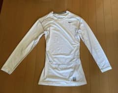 ナイキ　アンダーシャツ　ロングT Mサイズのサムネイル