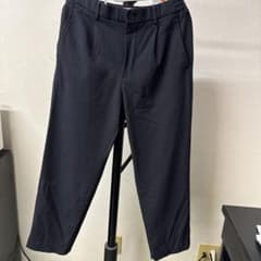 タックワイドパンツ　ネイビー　ユニクロのサムネイル