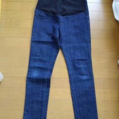 無印良品　マタニティーデニムパンツ　Mのサムネイル