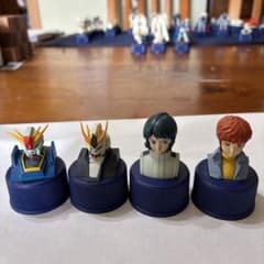 ガンダム ペットボトルキャップ フィギュア 4種セットのサムネイル