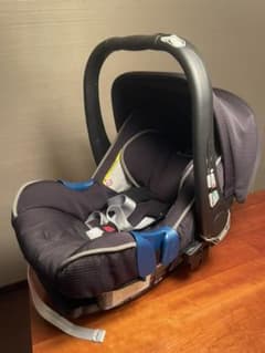メルセデスベンツ純正チャイルドシート BABY-SAFE plus 2のサムネイル