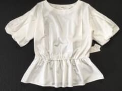 さらに値下げしました！　美品    授乳口付き  ブラウス トップスのサムネイル