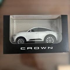 トヨタ クラウン クロスオーバー カラーサンプル ミニカー（非売品