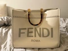 FENDI フェンディ サンシャインラージ ￼ 訳ありのサムネイル