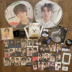 straykids leeknow スキズ リノ うちわ アクスタ トレカ 指輪 - メルカリ