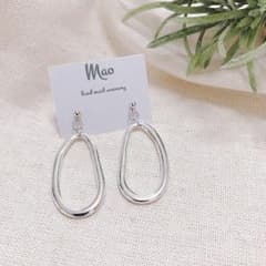 大人気□シルバーフープピアス□のサムネイル