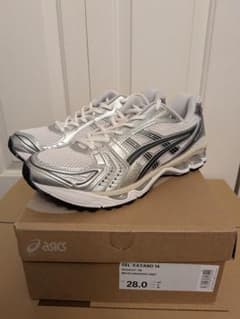 【新品未使用】ASICS GEL-KAYANO 14 28.0cmのサムネイル