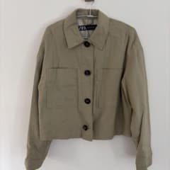 ZARA クロップド丈 ジャケット カーキベージュMのサムネイル
