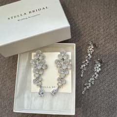 STELLA BRIDAL イヤリング 2点セット　まとめ売りのサムネイル