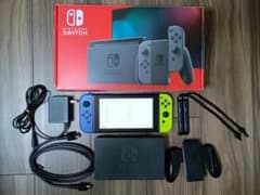 Nintendo Switch 本体 Joy-Con付き　付属品完備のサムネイル