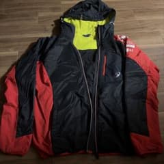 asics アシックス ジャケット ブラック/レッドXAW317のサムネイル