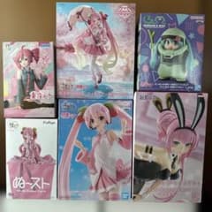 桜ミク・重音テト・巡音ルカ　フィギュアセット 桜ミク・重音テト・巡音ルカ フィギュアセット - メルカリ
