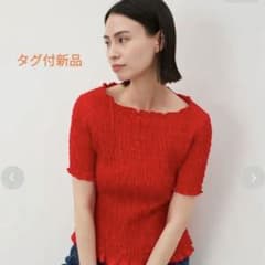 タグ付新品】ミラオーウェン シャーリングブラウス 赤 - メルカリ