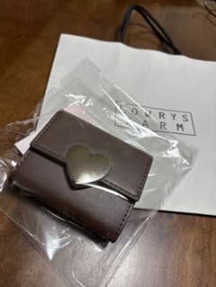 【新品未開封】LOWRYS FARM ハートモチーフ 三つ折り財布 ブラウンのサムネイル
