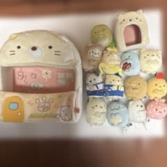 すみっコぐらし お家型ぬいぐるみケースとミニマスコットセットのサムネイル
