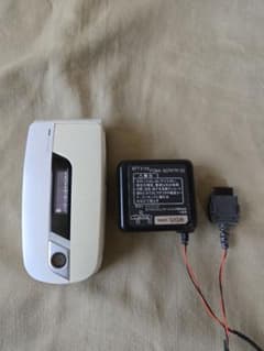 FOMA P900iV クラウドブラック(FF7) 充電器付き | Shop at Mercari