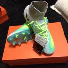 ナイキ サッカースパイク ブーツ マジスタ2 26 FGのサムネイル