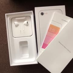 iPhone イヤホンのサムネイル