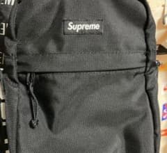 supremeショルダーバックのサムネイル