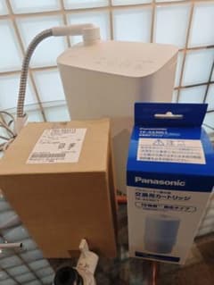 Panasonic アルカリイオン整水器 TK-AS31本体と未使用カートリッジ
