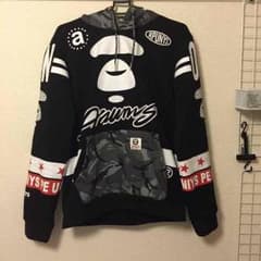 a bathing APE パーカー 値下げしましたのサムネイル
