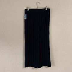 新品☆ケーブルニットタイトスカート　ネイビーのサムネイル