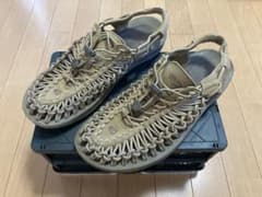 keen サンダル　UNEEKのサムネイル