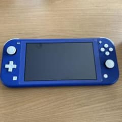 Nintendo Switch Lite 青のサムネイル
