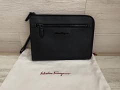 Salvatore Ferragamo メンズ　レザー クラッチバッグ　ブラックのサムネイル