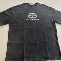 BALENCIAGA人気ロゴTシャツのサムネイル